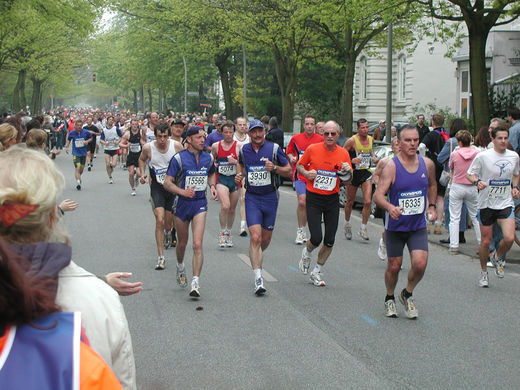 Lufer beim Marathon in Hamburg 2004