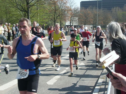 Marathon Hamburg 2010: Lufergruppe City Nord Startnummern 2201 607