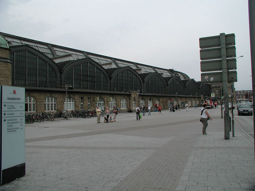 Hauptbahnhof Glockengieerwall