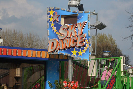 Skydance Fahrgeschft Hamburger Dom