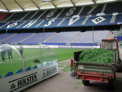 Neuer Rasen fr die Heimspiele des HSV in der HSH Nordbank Arena